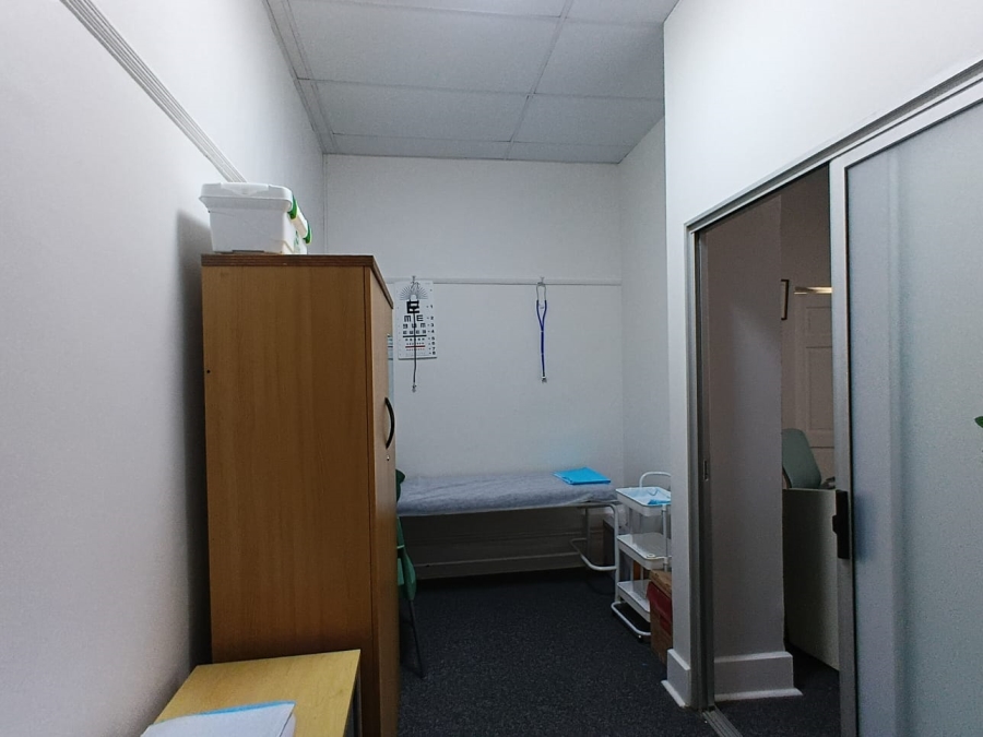To Let Commercial Property for Rent in Mill Park Eastern Cape